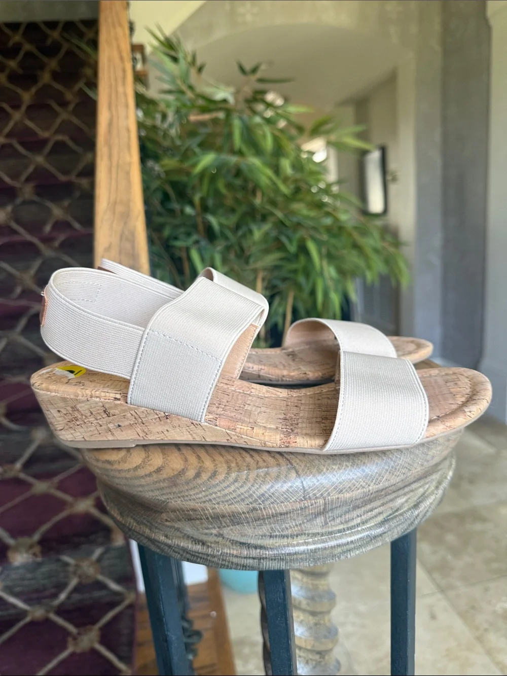 TONMY BAHAMA ladies slip on wedge sandal NWOT size 9